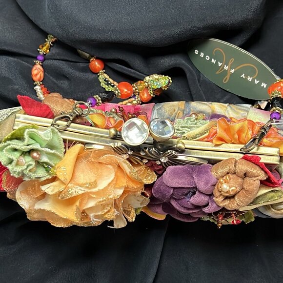 Mary Frances Firefly Luxury Floral Handbag w/ Cert of Auth, Retired Design #1467 - Picture 9 of 16